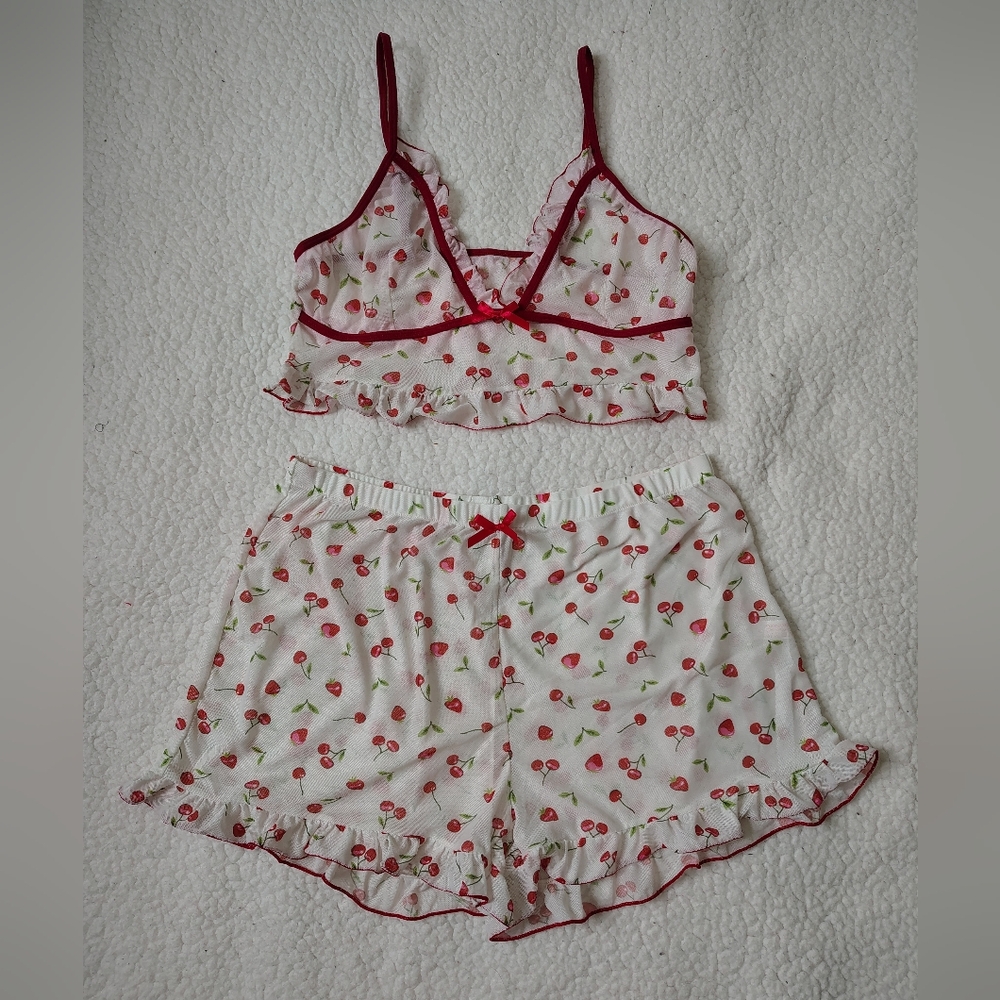 *NWOT* Romwe Women's Large 2-piece Cherry Strawberry Print Pajamas